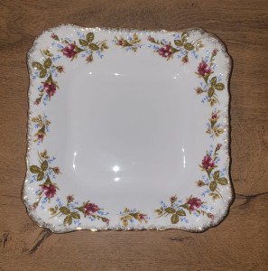 Salaterka Kwadratowa 28 cm / miska Iwona Róża B0013(Chodzież) 